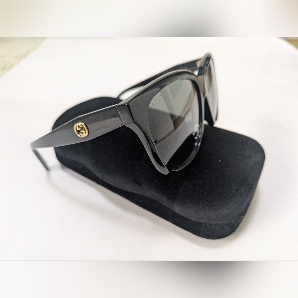 Gucci Women Square Sunglasses GG0800SA 001 Black/Grey Lens 56mm Authentic - Picture 3 of 10